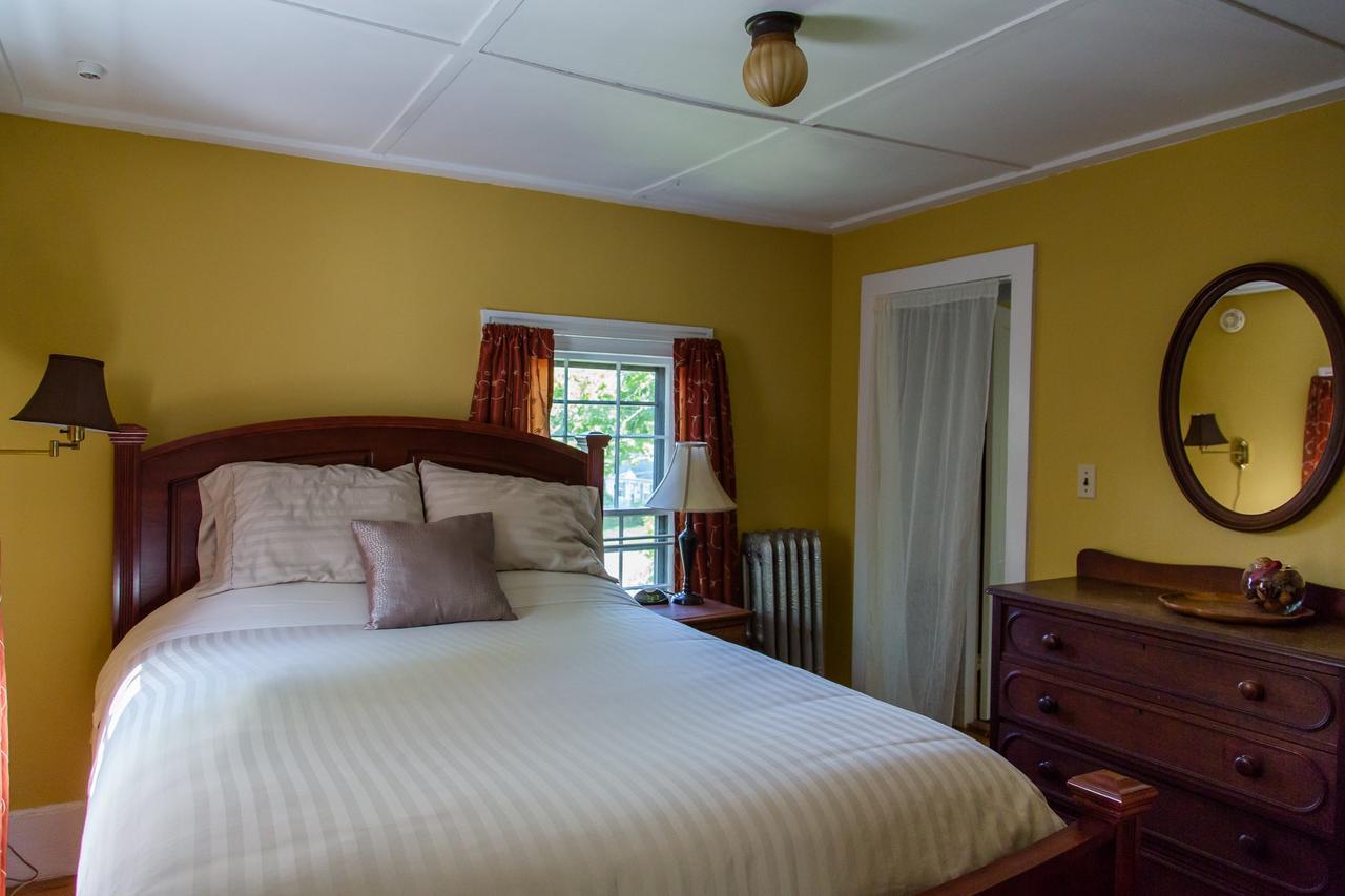 Old Parsonage Guest House Kennebunkport Exterior photo